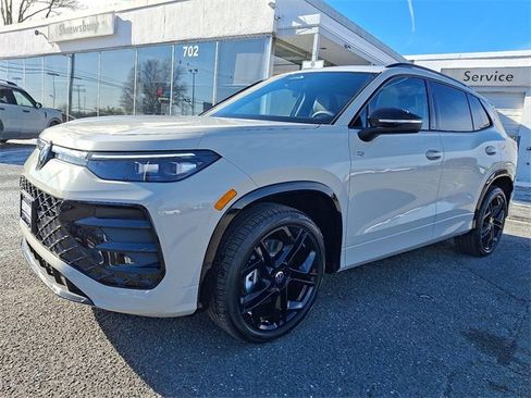 New 2026 Volkswagen Tiguan SE R-Line image 2