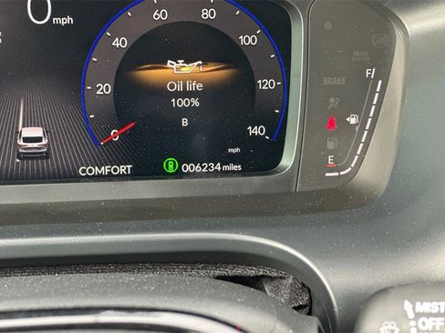 Certified 2025 Acura ADX A-Spec image 32