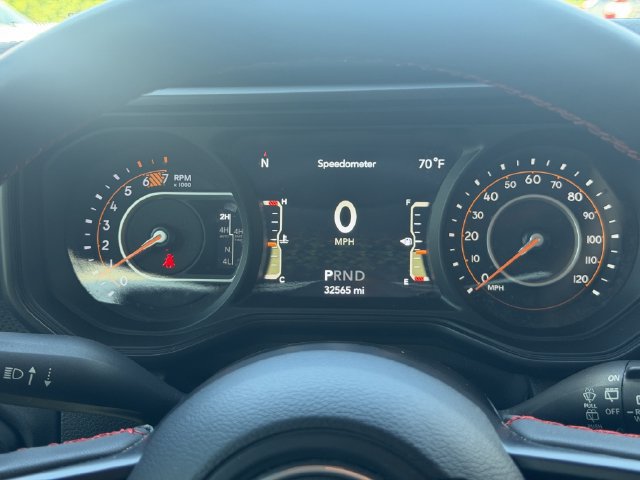 Used 2024 Jeep Wrangler Rubicon AWD/4WD image 24