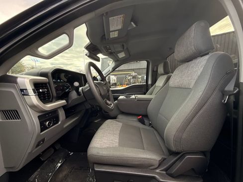 Used 2023 Ford F350 XLT w/ FX4 Off-Road Package AWD/4WD image 2