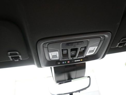 Used 2023 Chevrolet Silverado 1500 High Country w/ High Country Premium Package AWD/4WD image 12