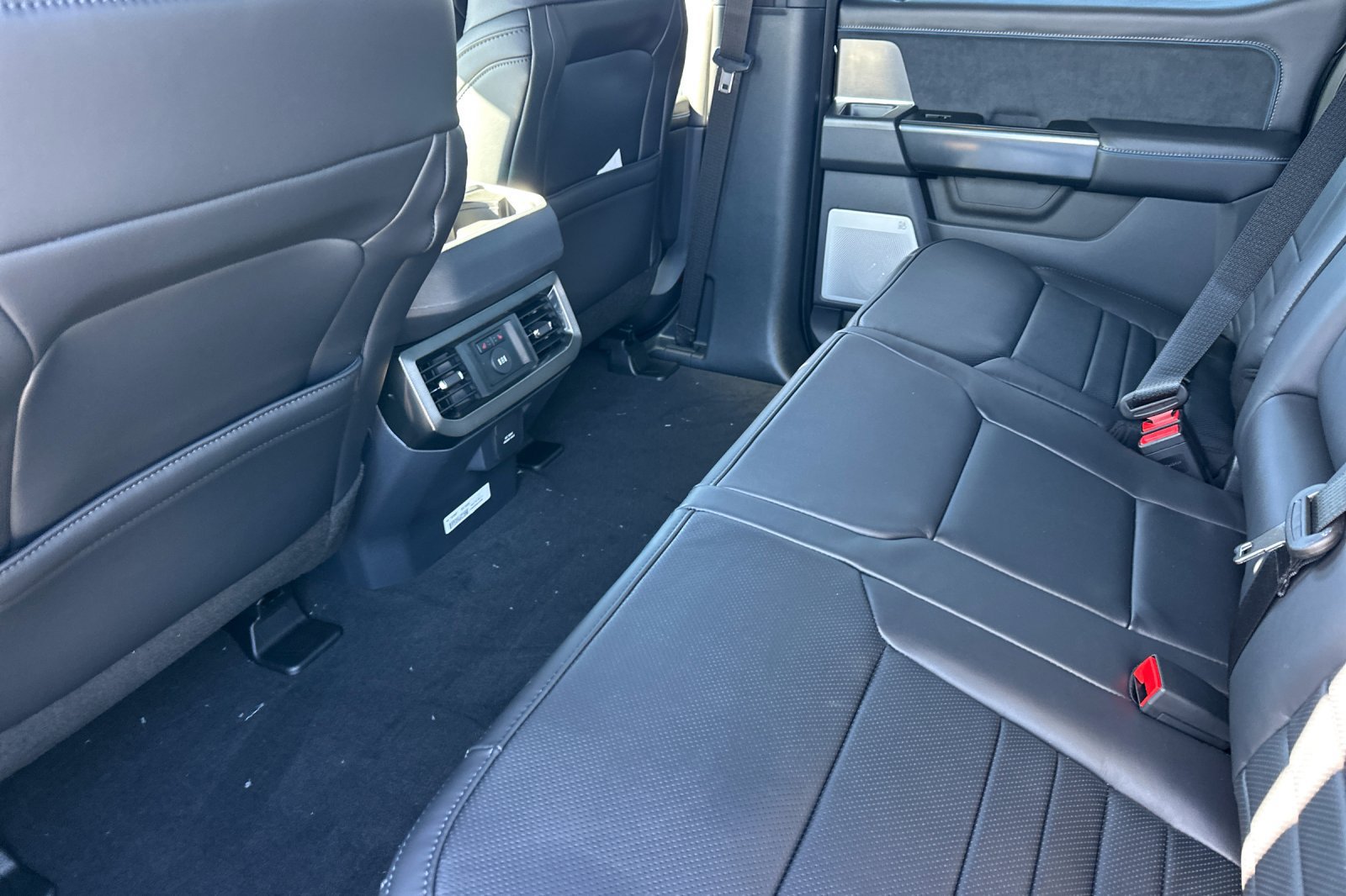 New 2027 Ford F250 Platinum AWD/4WD image 11