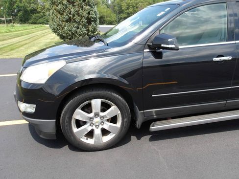 Used 2013 Buick Enclave Leather FWD image 36