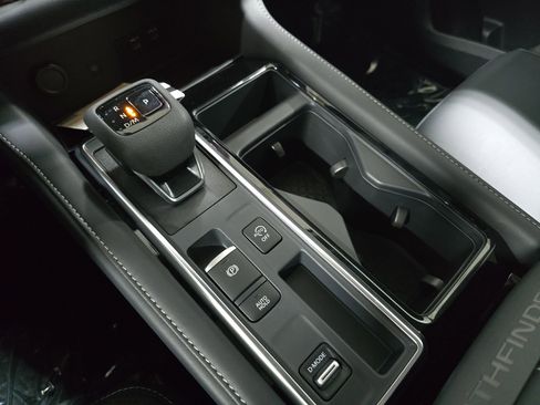 New 2026 Nissan Pathfinder SL w/ Cargo Package FWD image 24