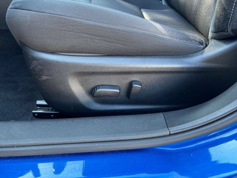 Used 2025 Nissan Altima 2.5 SV FWD image 22