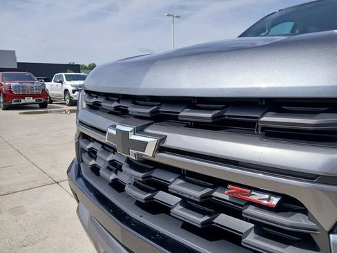 Used 2021 Chevrolet Colorado Z71 AWD/4WD image 9