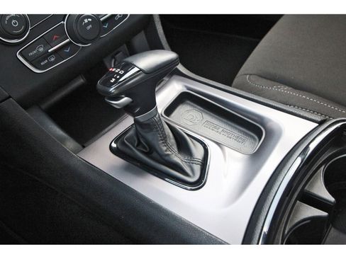 Used 2020 Dodge Charger SXT w/ Driver Convenience Group image 28