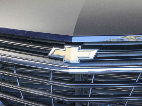Used 2021 Chevrolet Equinox LS image 5