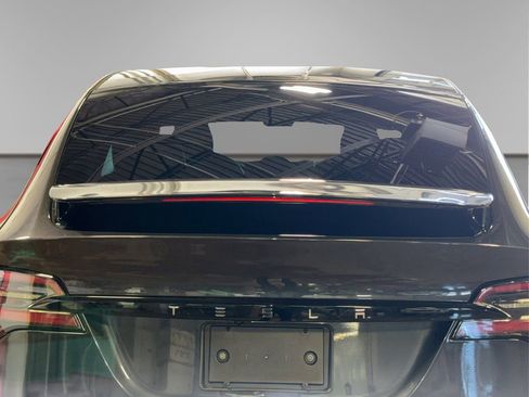 Used 2024 Tesla Model X Base image 13