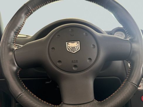 Used 2005 Dodge Viper SRT-10 w/ Copperhead Edition Group RWD image 11