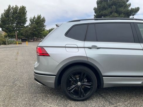 Used 2019 Volkswagen Tiguan SEL Premium R-Line image 21