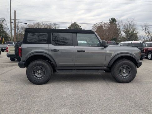 New 2025 Ford Bronco Big Bend w/ Black Diamond Package image 2