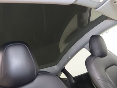 Used 2023 Tesla Model Y Long Range image 12