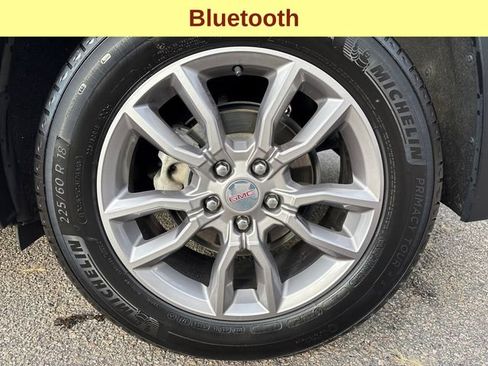 Used 2024 GMC Terrain SLT image 9