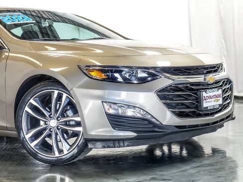 Used 2023 Chevrolet Malibu LT FWD image 3