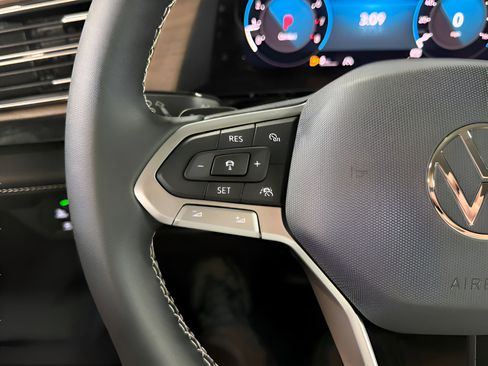 New 2026 Volkswagen Atlas SE image 12