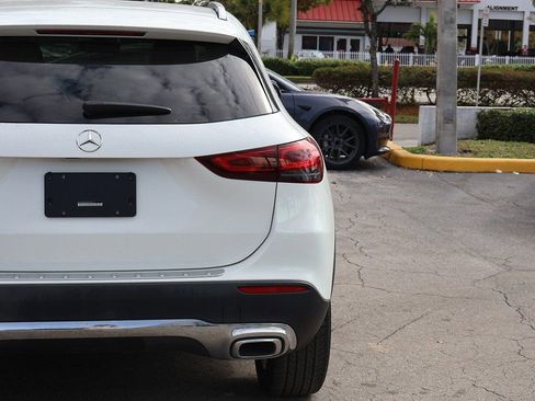 Used 2022 Mercedes-Benz GLA 250 w/ Premium Package Lite image 14