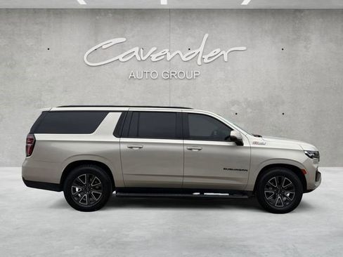 Certified 2021 Chevrolet Suburban Z71 w/ Z71 Off-Road Package AWD/4WD image 16
