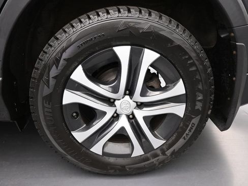 Used 2018 Toyota RAV4 LE w/ All Weather Liner Package AWD/4WD image 26