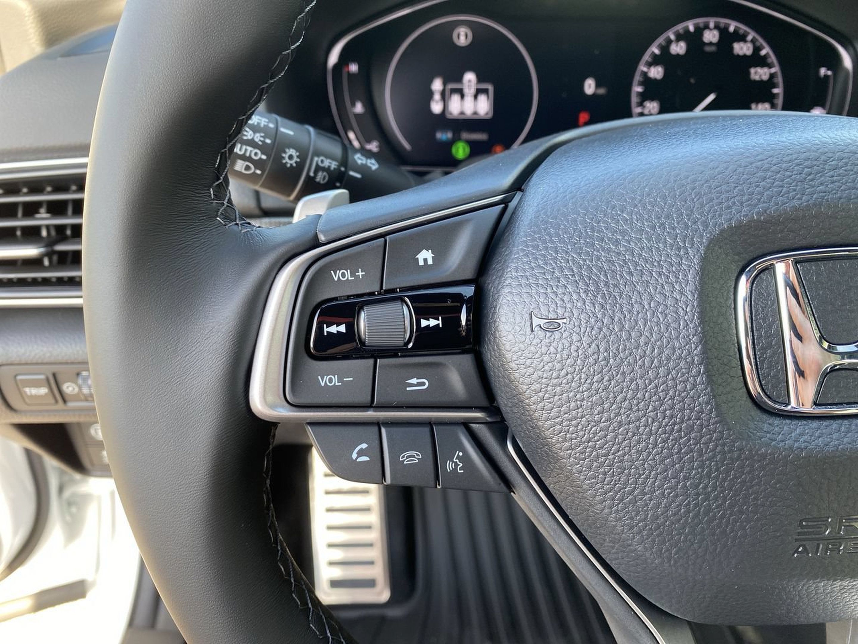 Used 2021 Honda Accord Sport image 24