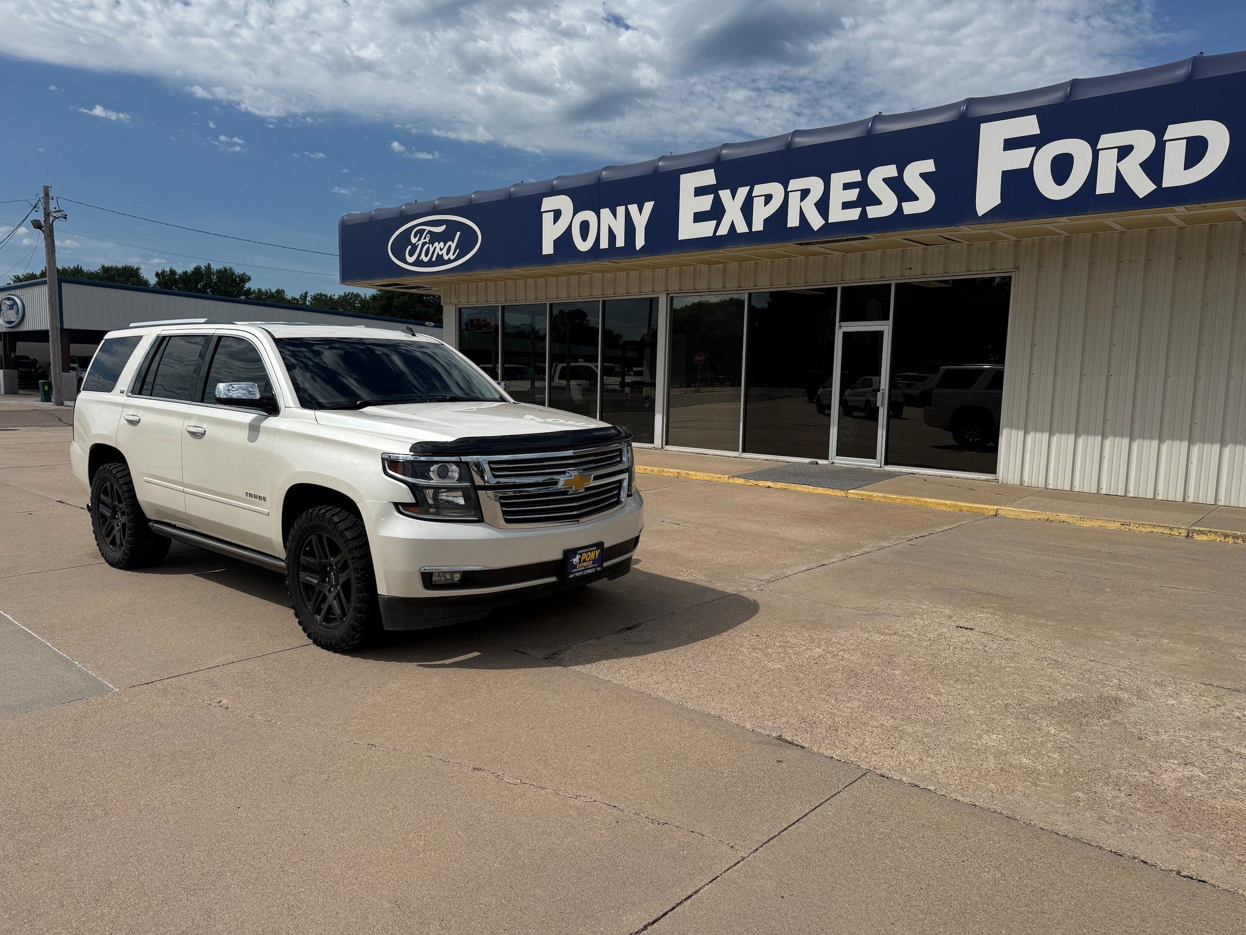 Used 2015 Chevrolet Tahoe LTZ AWD/4WD image 1