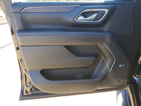 Used 2024 Chevrolet Tahoe LT AWD/4WD image 17
