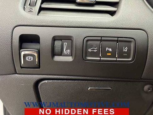 Used 2016 Chevrolet Impala LTZ w/ Enhanced Convenience Package image 31