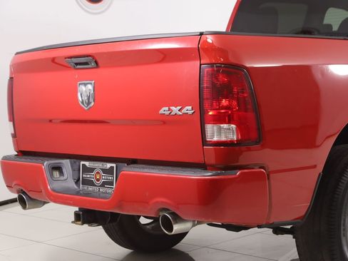 Used 2016 RAM 1500 ST AWD/4WD image 37