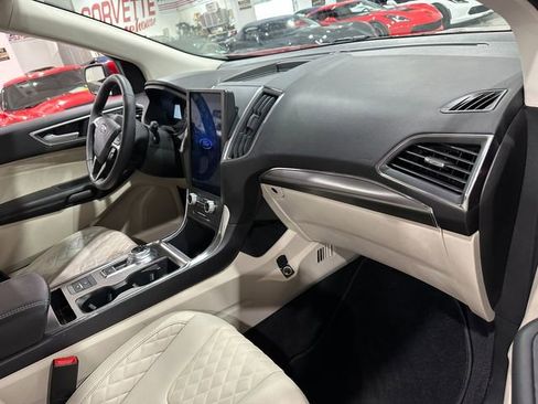 Used 2024 Ford Edge Titanium w/ Equipment Group 301A AWD/4WD image 10