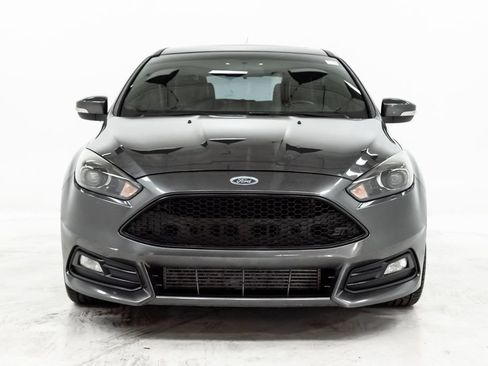 Used 2015 Ford Focus ST w/ Equipment Group 401A FWD image 4