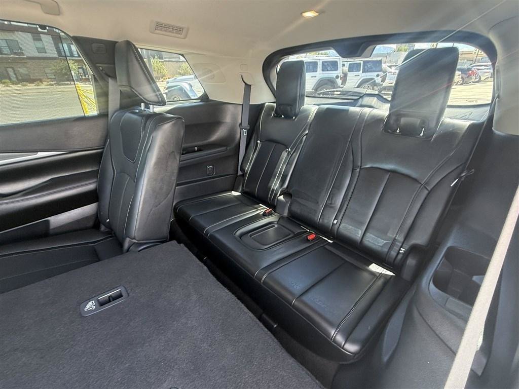 Used 2023 INFINITI QX60 Luxe w/ Vision Package AWD/4WD image 29