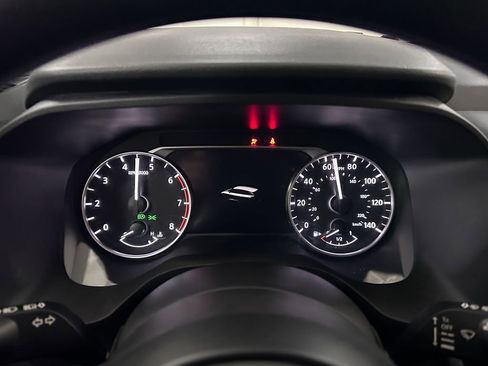 Used 2024 Nissan Rogue SV image 32