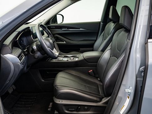 Used 2025 INFINITI QX60 Sensory image 19