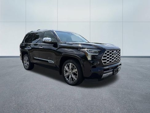 Used 2024 Toyota Sequoia Capstone AWD/4WD image 4