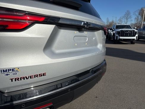 Used 2022 Chevrolet Traverse Premier w/ Redline Edition image 35