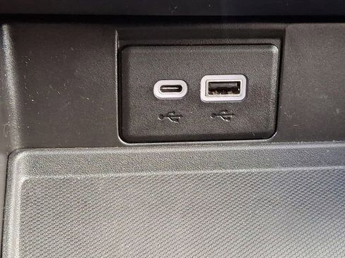 Used 2022 Chevrolet Tahoe Premier image 38