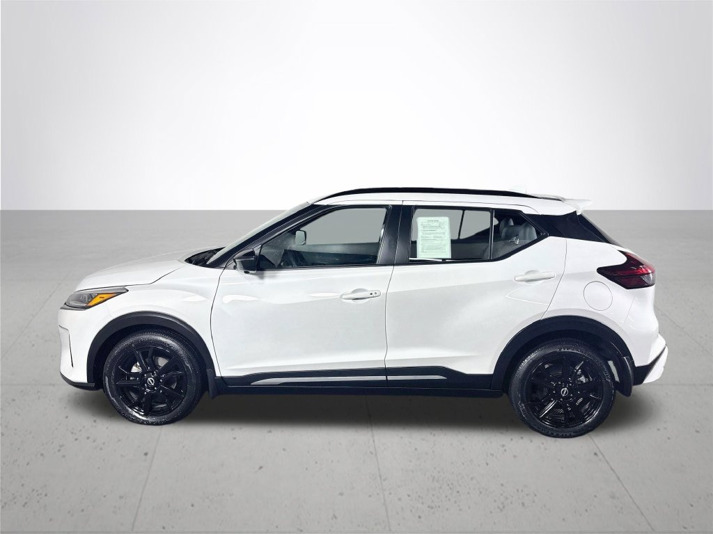 Used 2024 Nissan Kicks SR w/ SR Premium Package FWD image 9