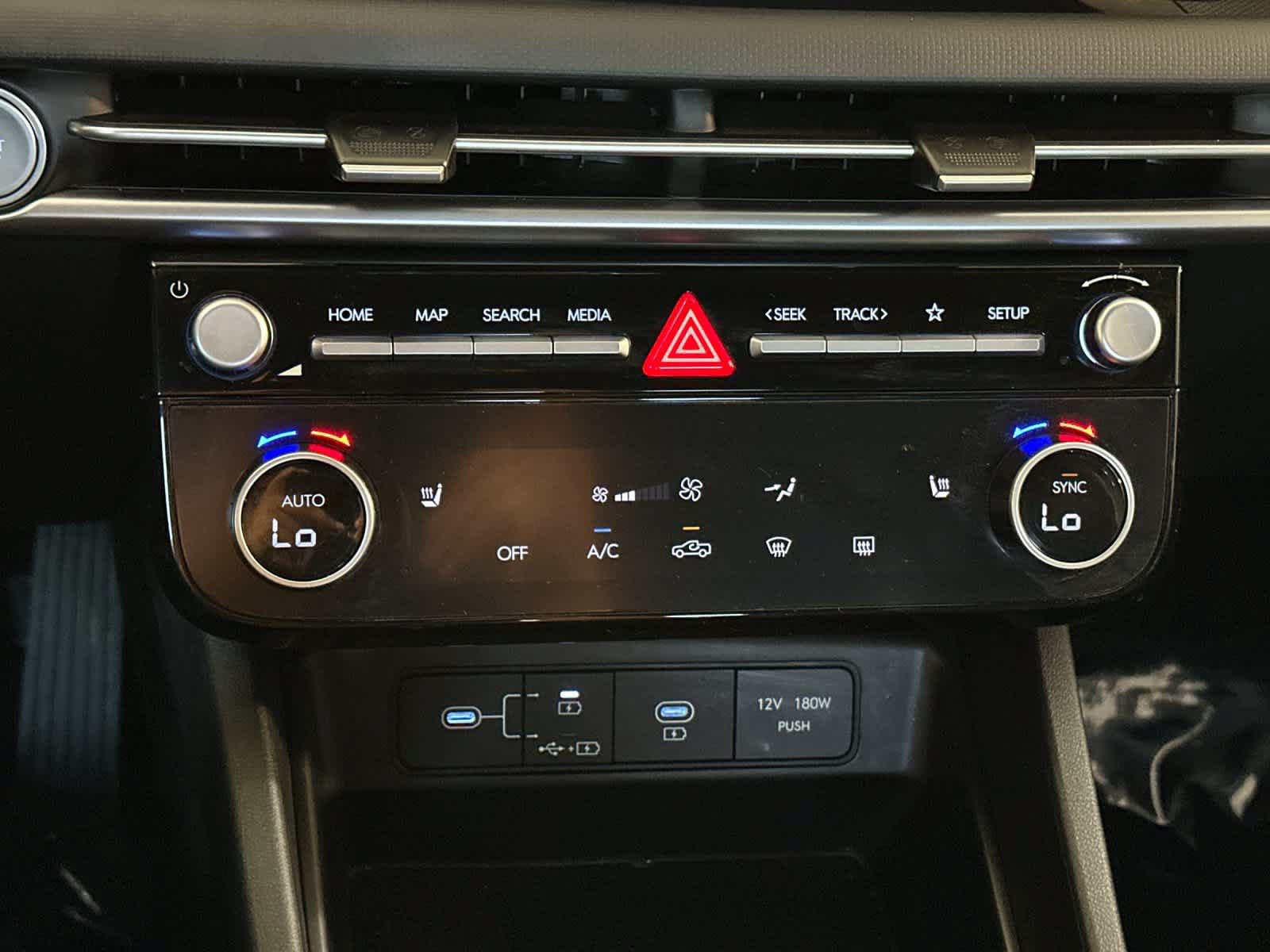 Certified 2026 Hyundai Santa Cruz SEL FWD image 20