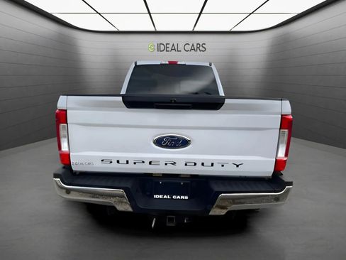 Used 2019 Ford F350 XLT w/ FX4 Off-Road Package AWD/4WD image 6