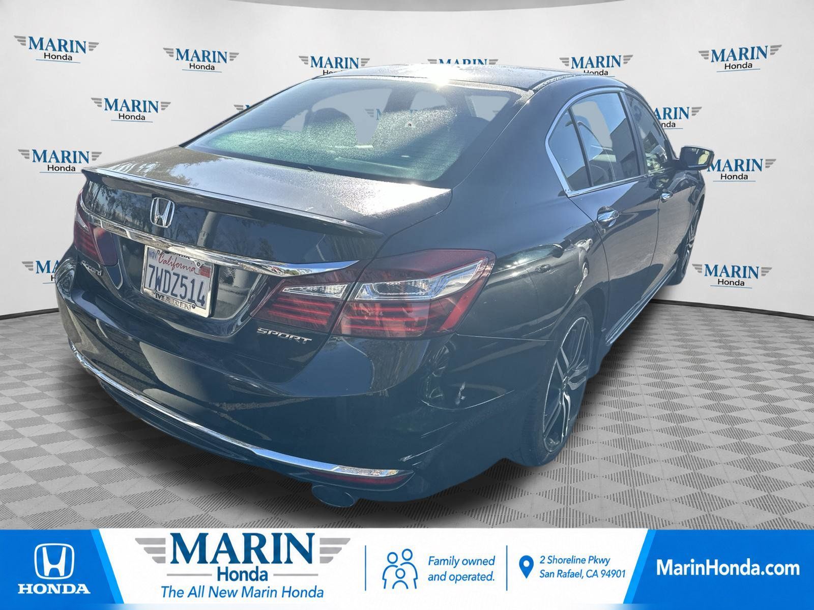 Used 2017 Honda Accord Sport image 2