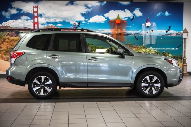 Used 2017 Subaru Forester 2.5i Premium w/ Popular Package #2A AWD/4WD image 5