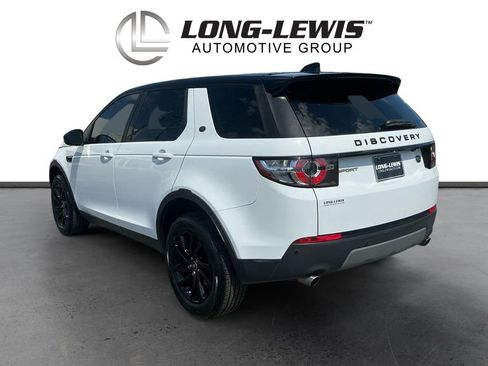 Used 2019 Land Rover Discovery Sport SE AWD/4WD image 4