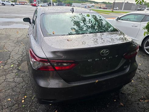 Used 2024 Toyota Camry LE w/ Convenience Package FWD image 11