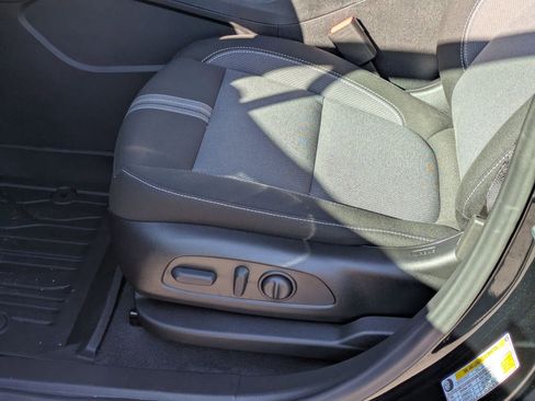 New 2026 Chevrolet Blazer LT image 12