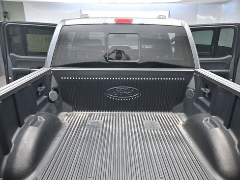 Used 2022 Ford F150 XLT w/ Equipment Group 302A High AWD/4WD image 19