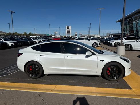Used 2023 Tesla Model 3 Performance image 4
