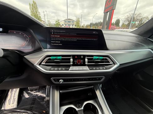 Used 2020 BMW X5 M50i w/ Executive Package AWD/4WD image 13