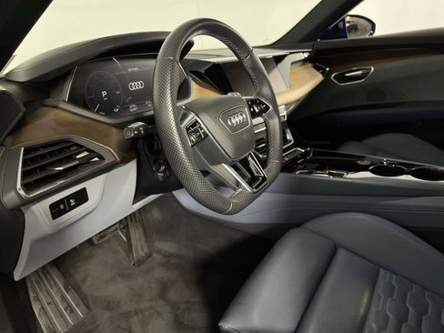 Used 2024 Audi e-tron GT Premium Plus image 25