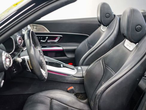 Used 2023 Mercedes-Benz SL 43 AMG AMG SL 43 w/ Driver Assistance Package image 16