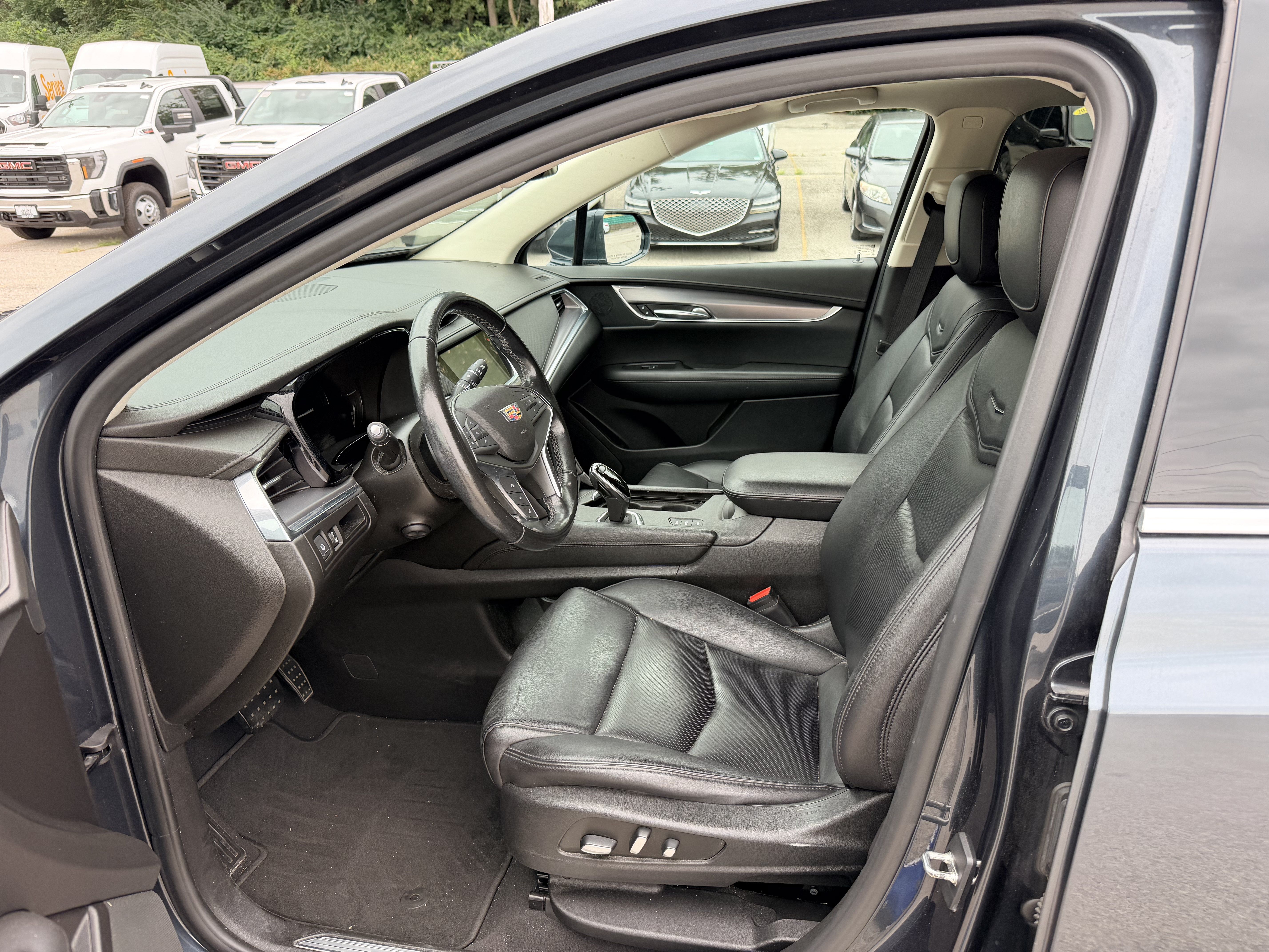 Used 2019 Cadillac XT5 Luxury AWD/4WD image 10